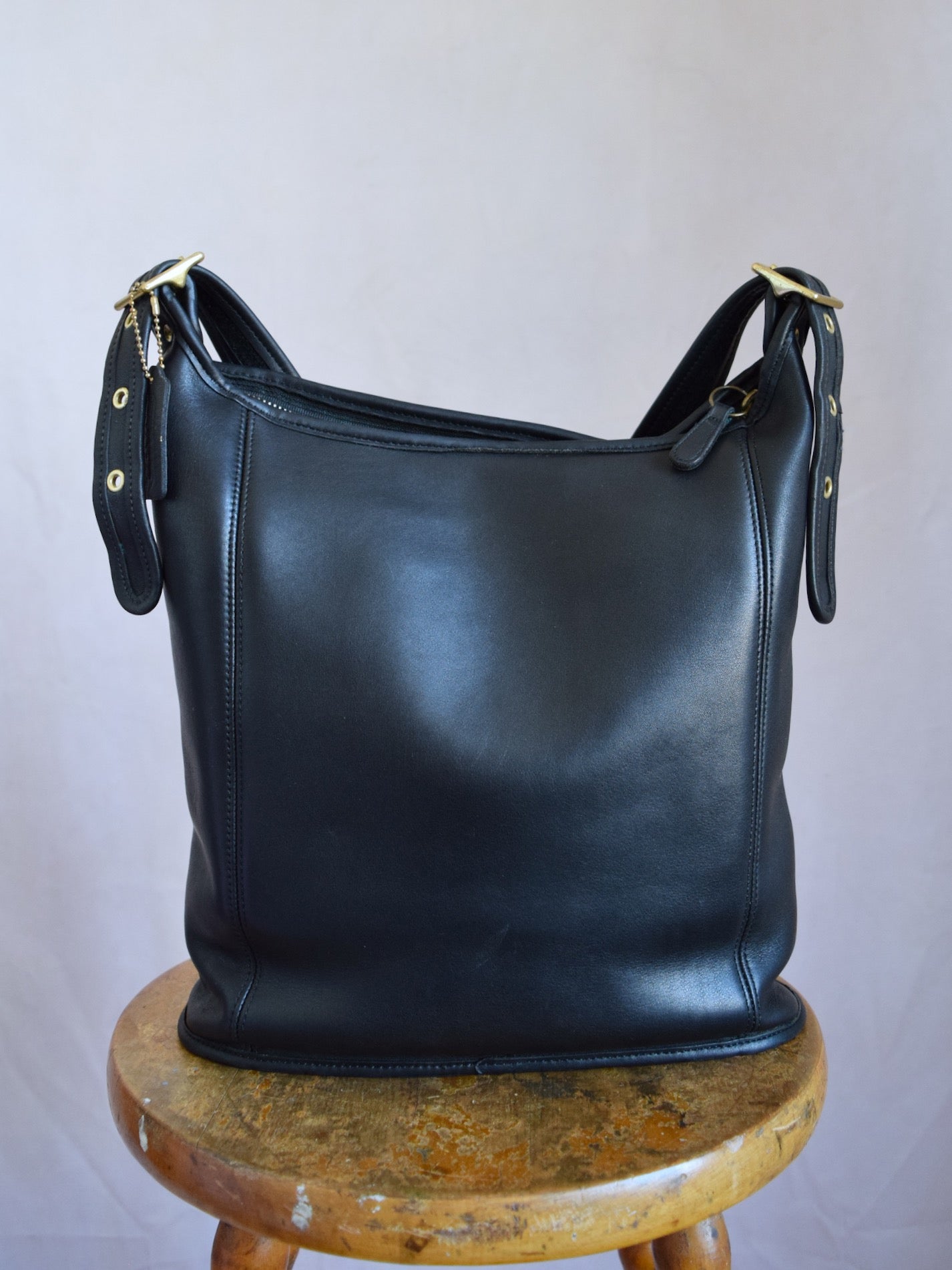 vintage Coach Slim Duffle Sac leather bag in black, style no 9060