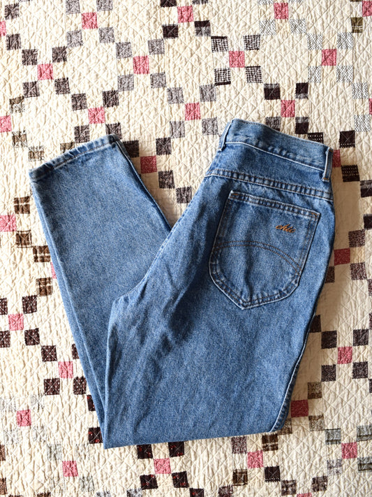 28 x 27 vintage 1990s high-waisted denim by Chic jeans in light blue wash, new old stock