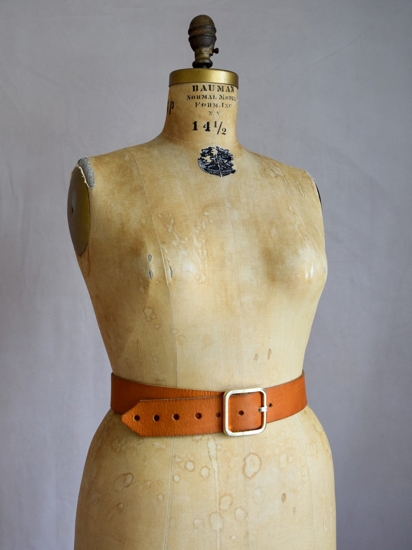 vintage 1970s pumpkin leather belt